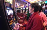 警惕赌钱PP喧闹虫虫刷屏背后的网络赌博骗局和真实危害
